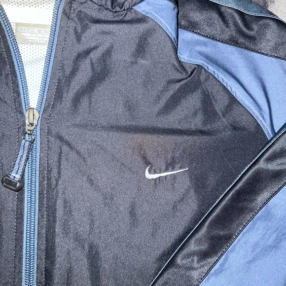 Nike Big Boy Windbreaker - Picture 3 of 3